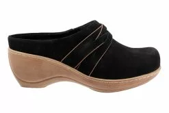 SoftWalk Mackay 18 SoftWalk Mackay -Boots Shop S2226 004 outside